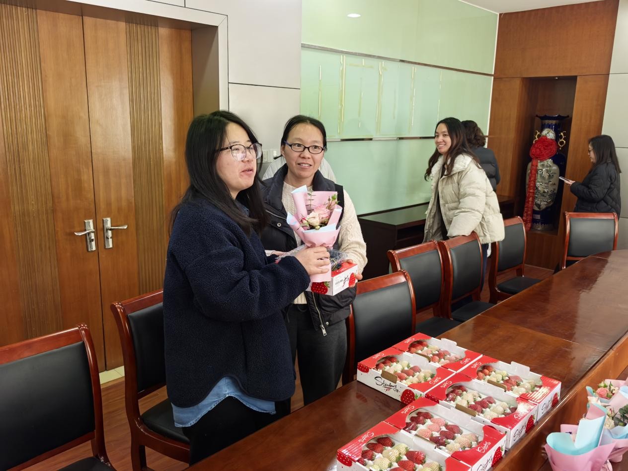 财务部女性职工风采