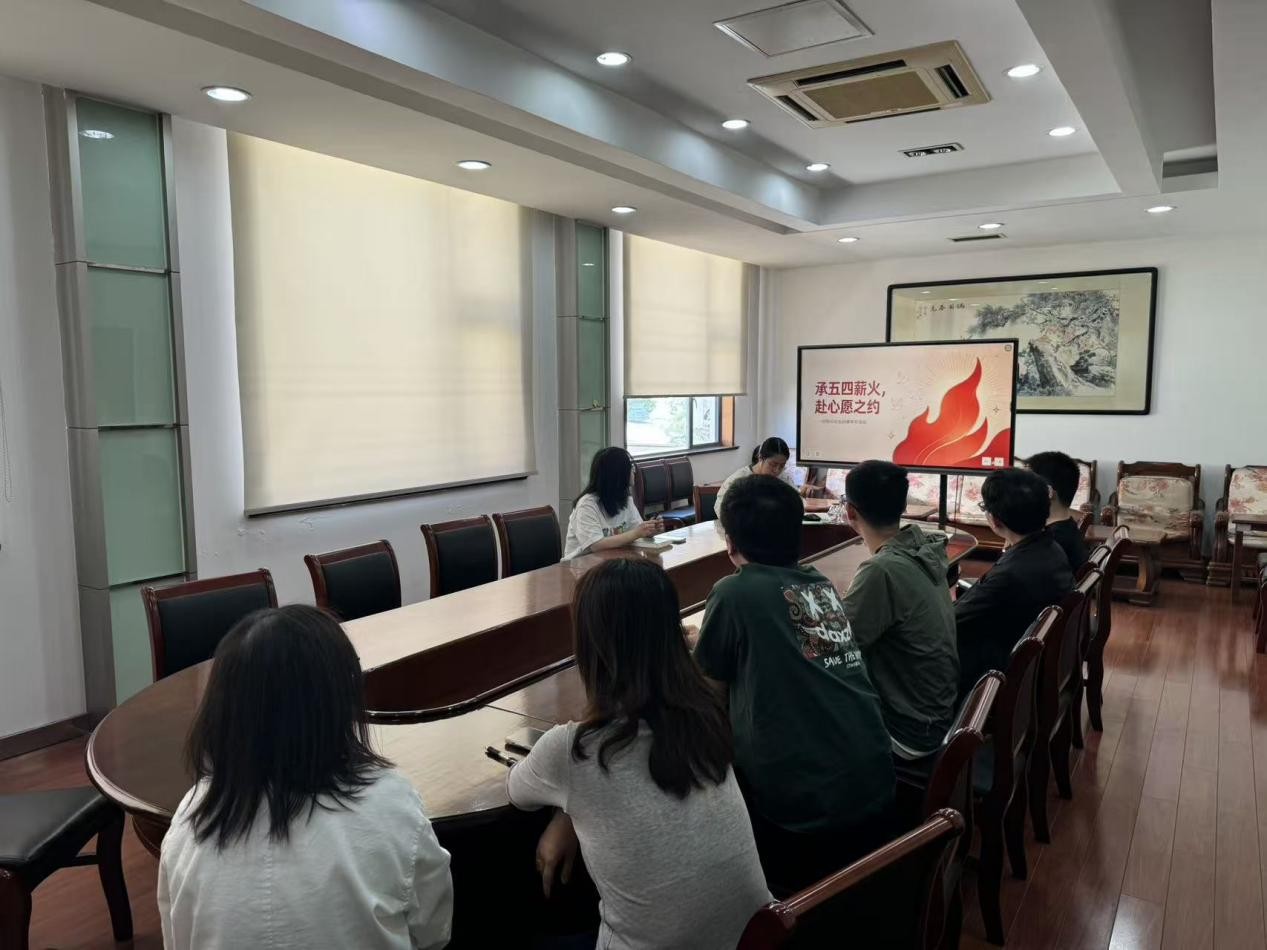 五四青年节活动现场图2